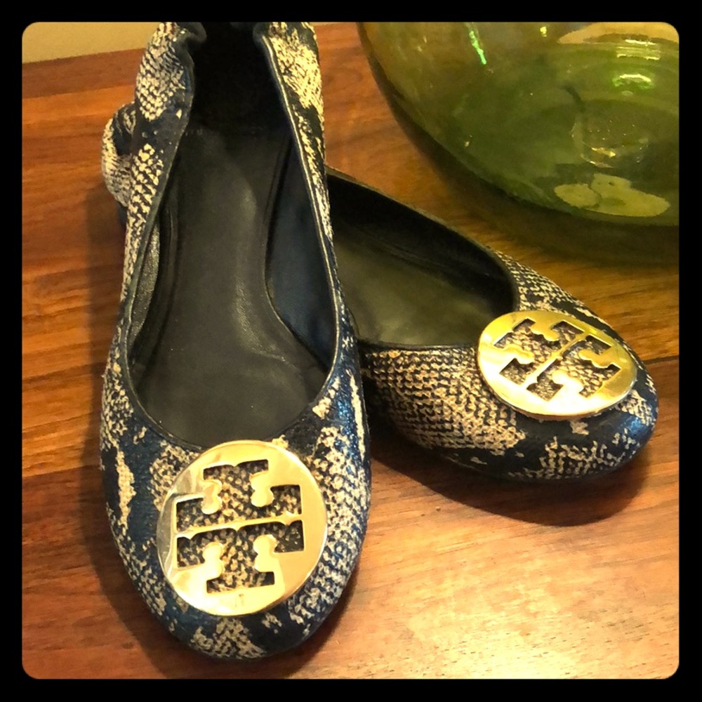 Tory Burch Reva Flats. Size 8. Snake skin print.